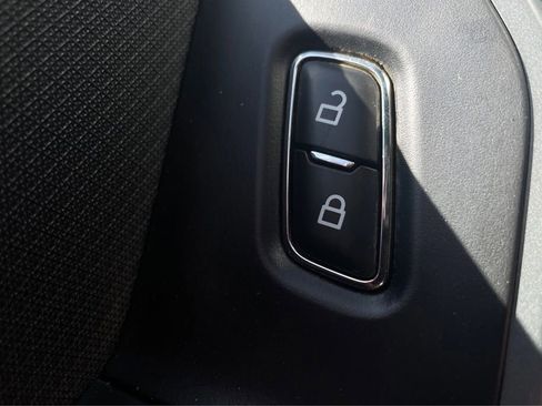 Used 2022 Ford F150 XLT image 27