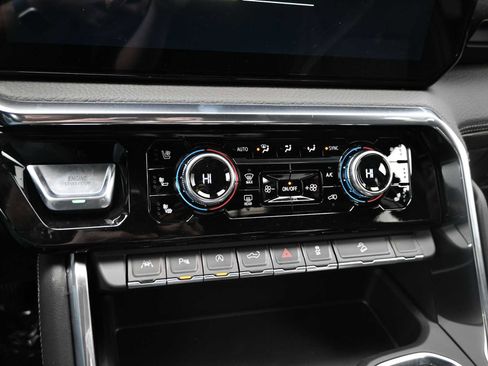 New 2026 GMC Sierra 1500 Denali w/ Denali Reserve Package image 11