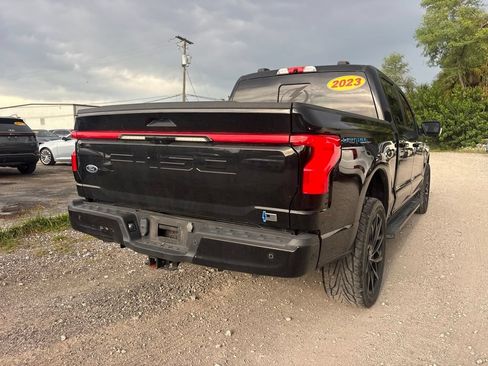Used 2023 Ford F150 Lightning Platinum AWD/4WD image 3