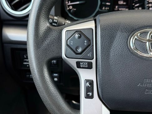 Used 2018 Toyota Tundra SR5 AWD/4WD image 31