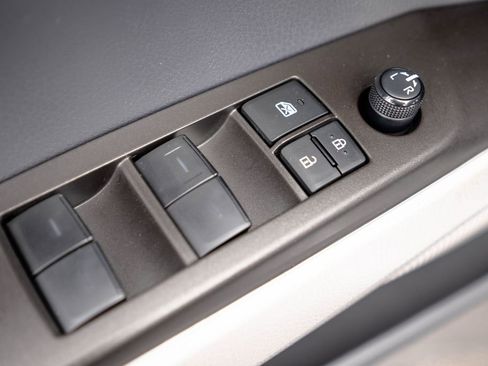 Used 2023 Toyota Camry LE image 18