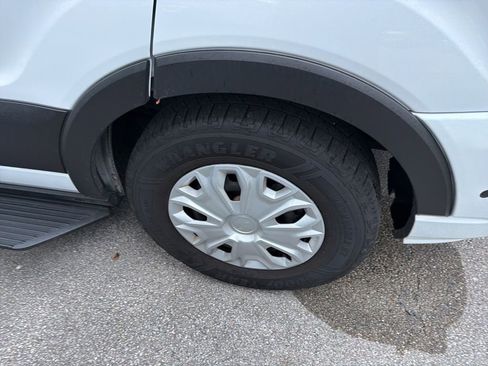 Used 2024 Ford Transit 350 XLT image 2