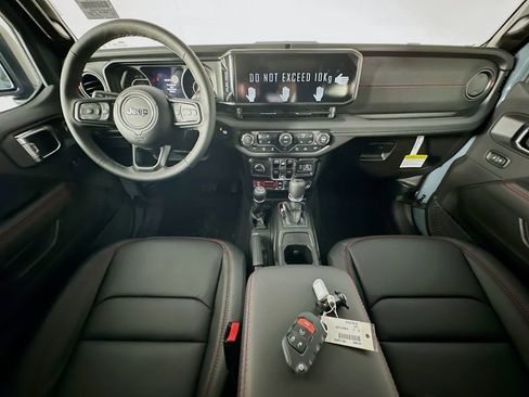 New 2026 Jeep Wrangler Unlimited Rubicon AWD/4WD image 9