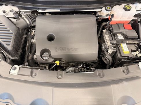 Used 2024 Chevrolet Traverse Premier image 33