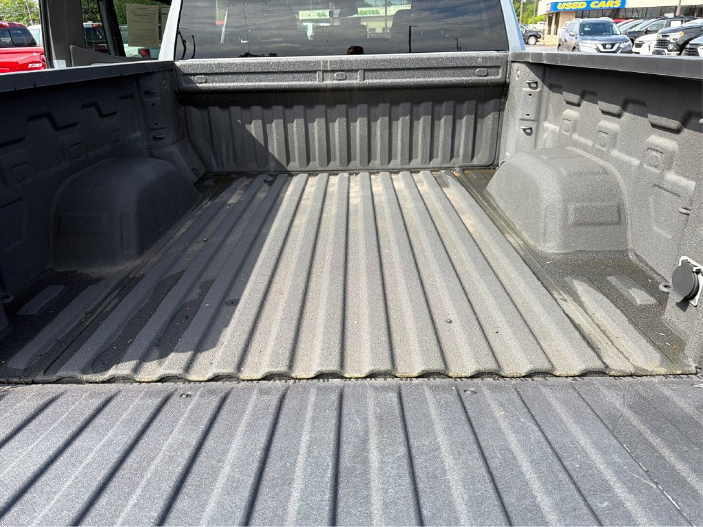 Used 2023 Chevrolet Silverado 1500 LT AWD/4WD image 33