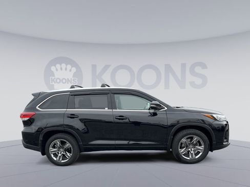 Used 2017 Toyota Highlander Limited image 8