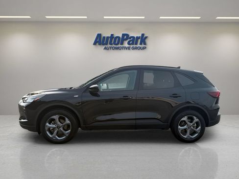 Used 2025 Ford Escape ST-Line Select AWD/4WD image 4