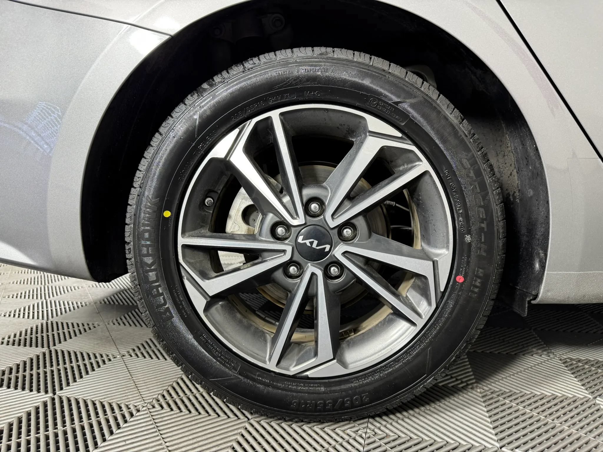 Used 2023 Kia Forte LXS FWD image 41