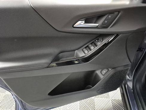 New 2026 Chevrolet Equinox LT w/ Convenience Package II image 13