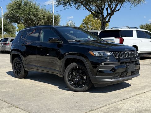 New 2026 Jeep Compass Latitude w/ Quick Order Package 29K image 2