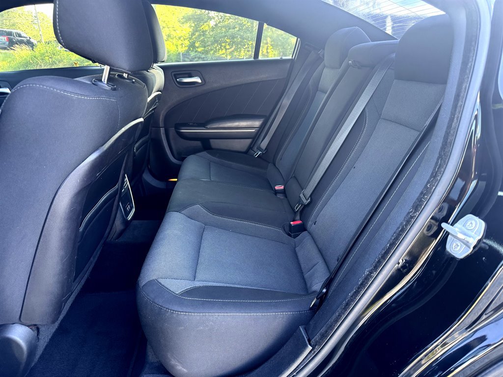 Used 2015 Dodge Charger R/T RWD image 12
