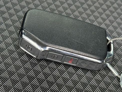 Used 2025 Kia Soul LX w/ LX Technology Package FWD image 21