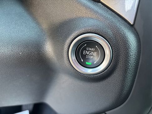 Used 2023 Chevrolet Silverado 1500 Custom image 31