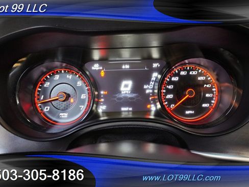 Used 2017 Dodge Charger R/T image 21