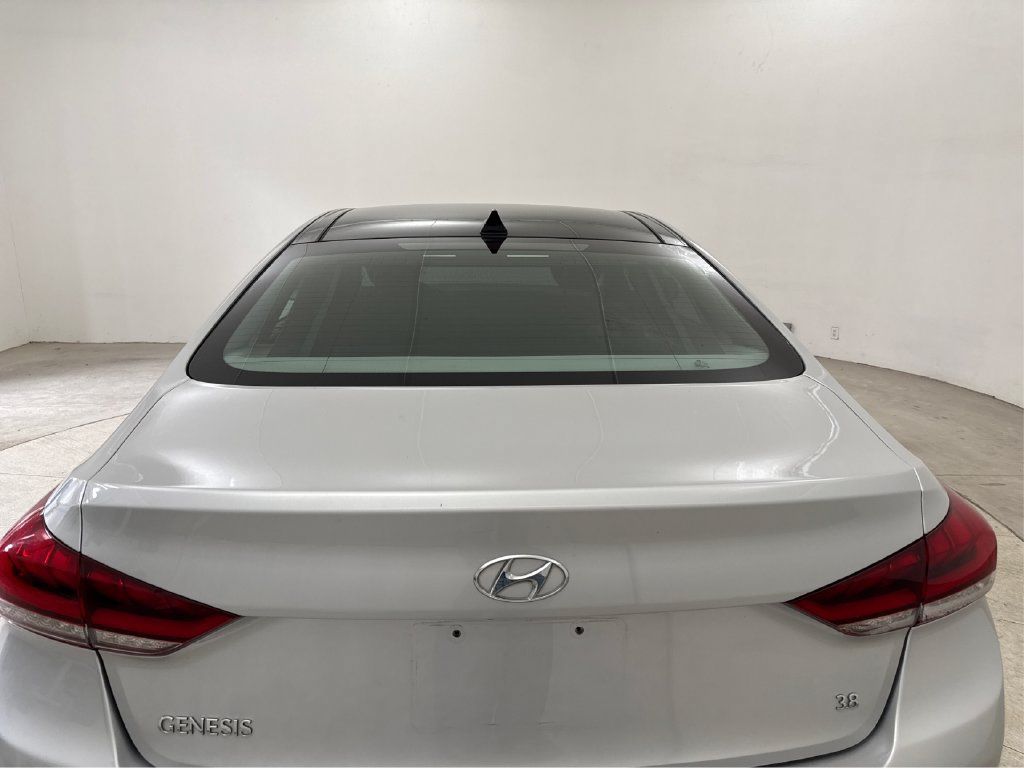 Used 2015 Hyundai Genesis 3.8 w/ Option Group 02 RWD image 22