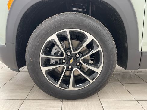 New 2026 Chevrolet TrailBlazer LT w/ Convenience Package AWD/4WD image 7