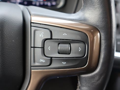 Used 2022 Chevrolet Suburban High Country image 24