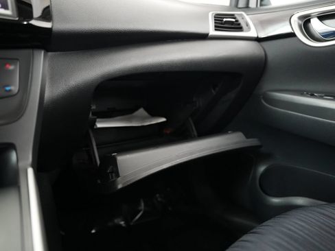 Used 2019 Nissan Sentra SV FWD image 45