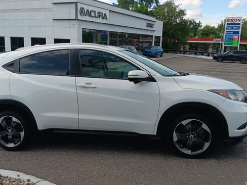 Used 2018 Honda HR-V EX-L image 6