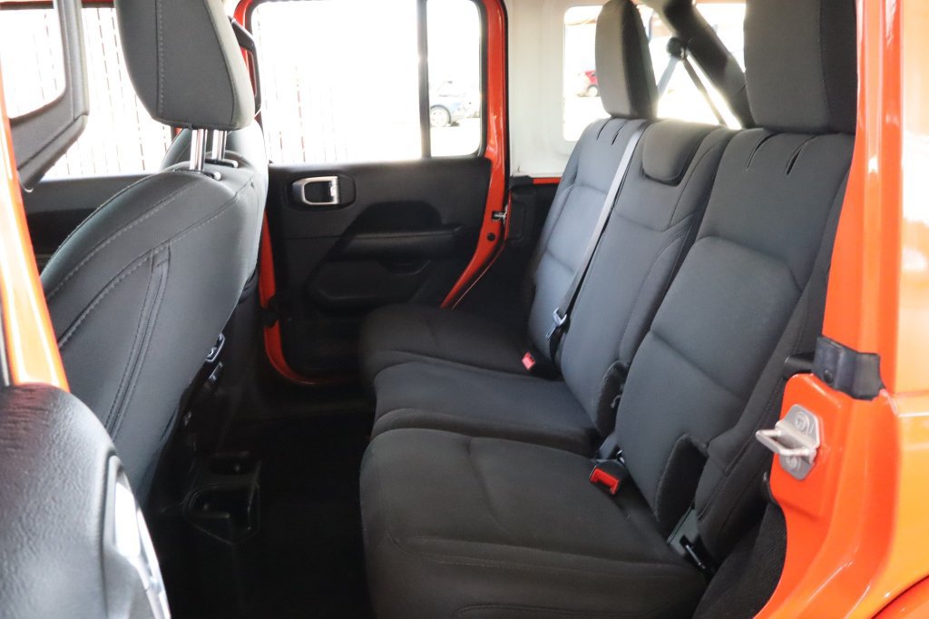 Used 2019 Jeep Wrangler Unlimited Sahara w/ Uconnect 4C Nav & Sound Group AWD/4WD image 37