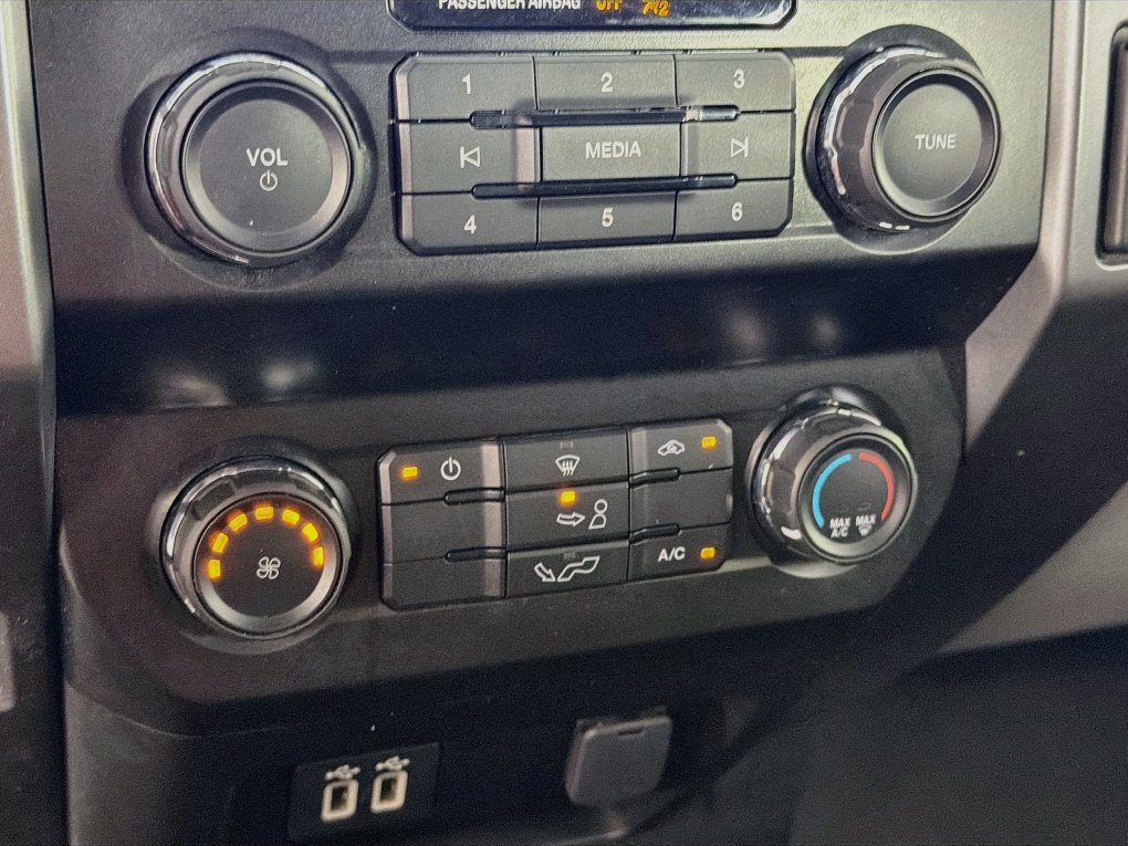 Used 2019 Ford F150 XLT AWD/4WD image 18