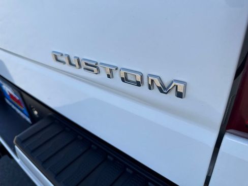Used 2020 Chevrolet Silverado 1500 Custom w/ Custom Value Package AWD/4WD image 39
