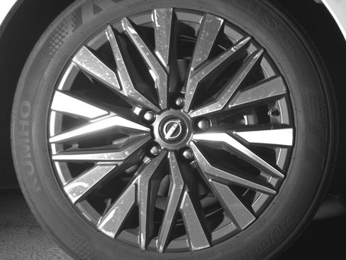 Used 2025 Nissan Altima 2.5 SV image 13