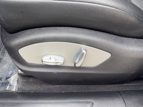 Used 2022 Porsche Macan image 28