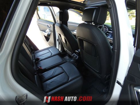 Used 2020 Audi Q3 2.0T Premium AWD/4WD image 24