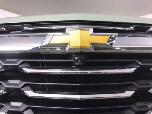 New 2026 Chevrolet Equinox LT image 4