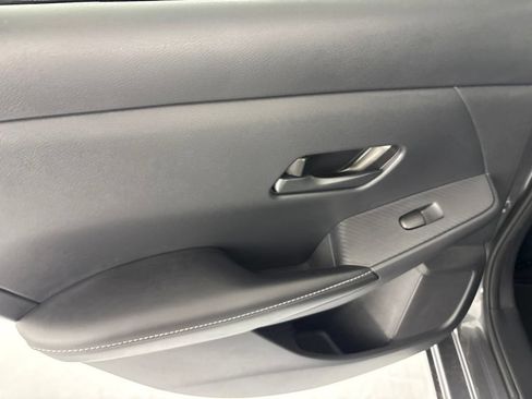 Certified 2025 Nissan Sentra S FWD image 19