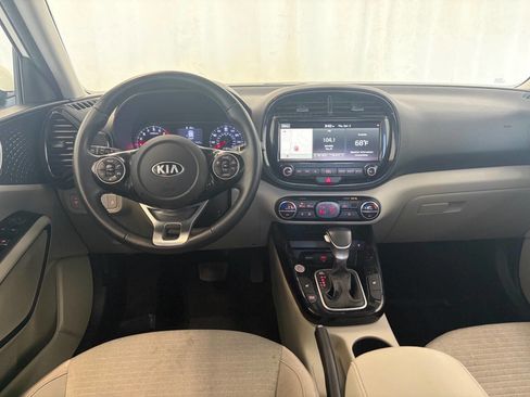 Used 2021 Kia Soul EX FWD image 13