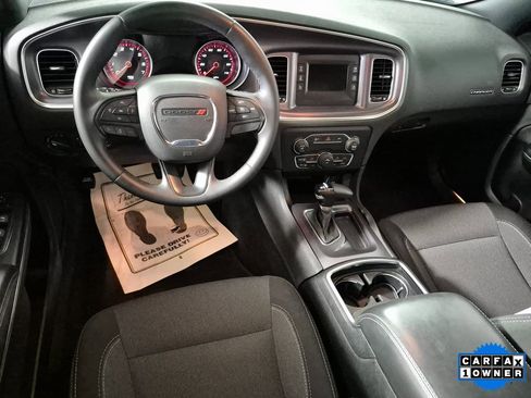 Used 2016 Dodge Charger SE image 10