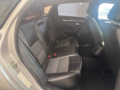 Used 2019 Chevrolet Impala LT image 11