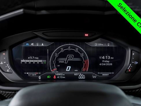 Used 2023 Lamborghini Urus Performante AWD/4WD image 16