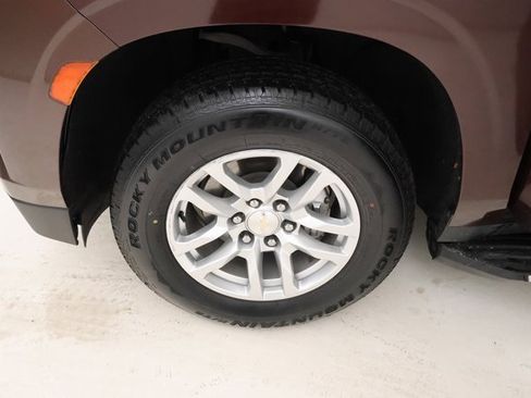 Used 2023 Chevrolet Tahoe LT image 6