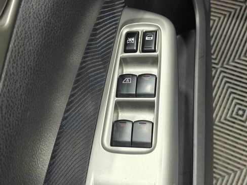Used 2010 Subaru Forester 2.5X AWD/4WD image 28