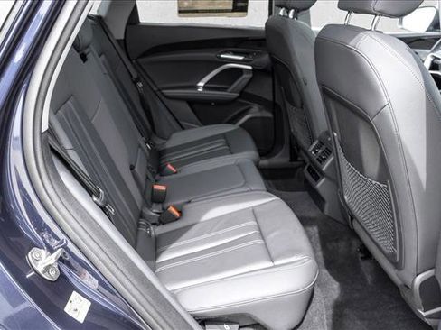 Certified 2025 Audi Q5 Premium w/ Convenience Package AWD/4WD image 24