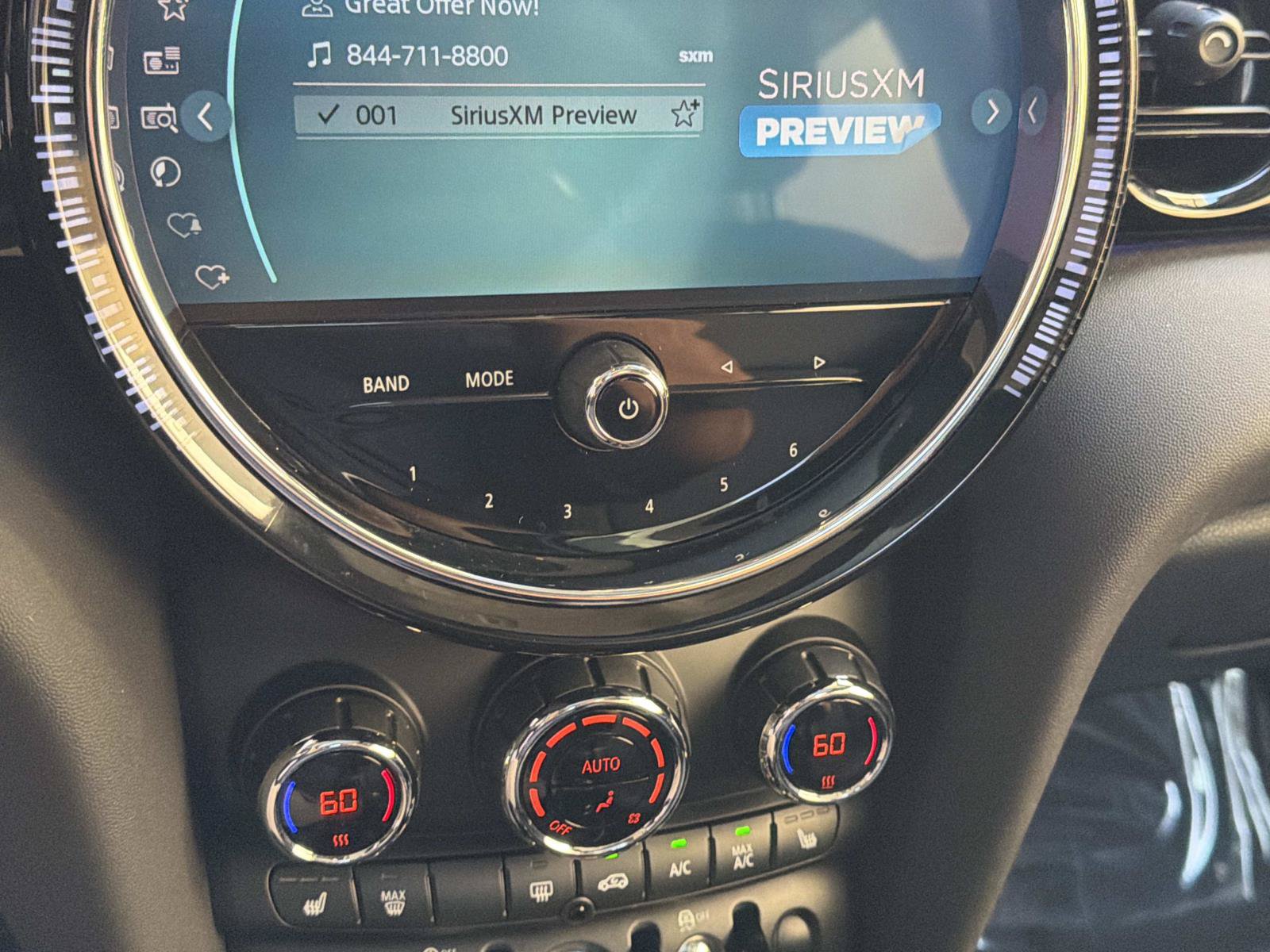 Used 2023 MINI Cooper 2-Door Hardtop FWD image 19