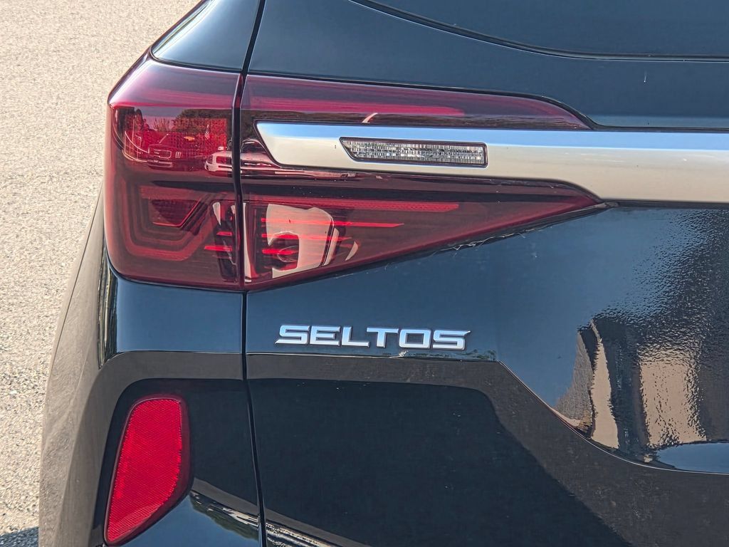 Used 2023 Kia Seltos SX w/ SX Sunroof Package AWD/4WD image 33