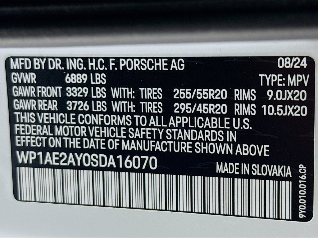 Certified 2025 Porsche Cayenne E-Hybrid AWD/4WD image 34