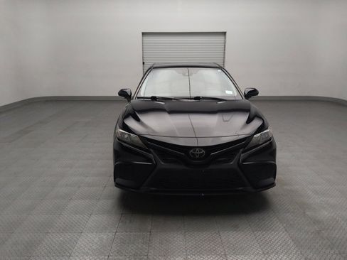 Used 2022 Toyota Camry SE w/ Convenience Package FWD image 14