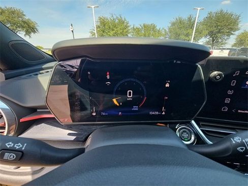 Used 2025 Chevrolet Trax RS w/ Driver Confidence Package image 12