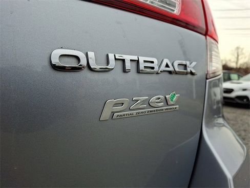Used 2012 Subaru Outback 2.5i Limited image 30