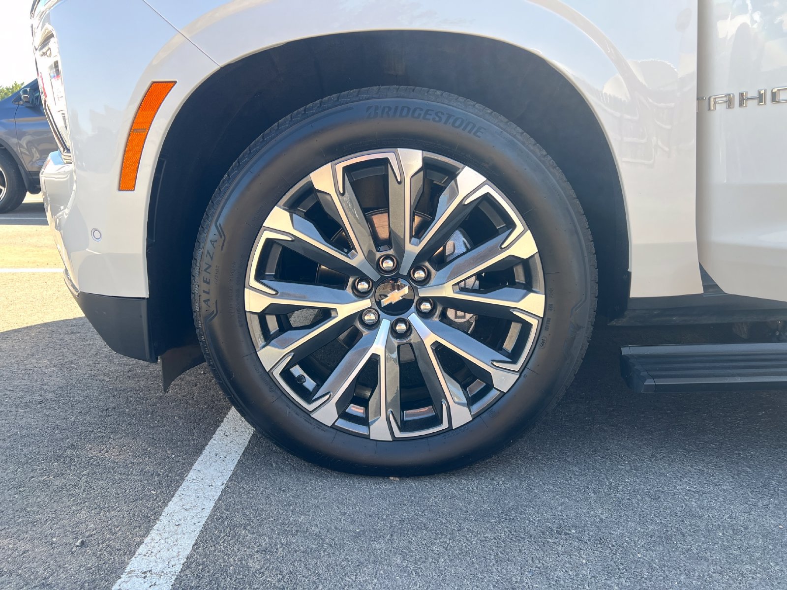 Used 2025 Chevrolet Tahoe High Country AWD/4WD image 17