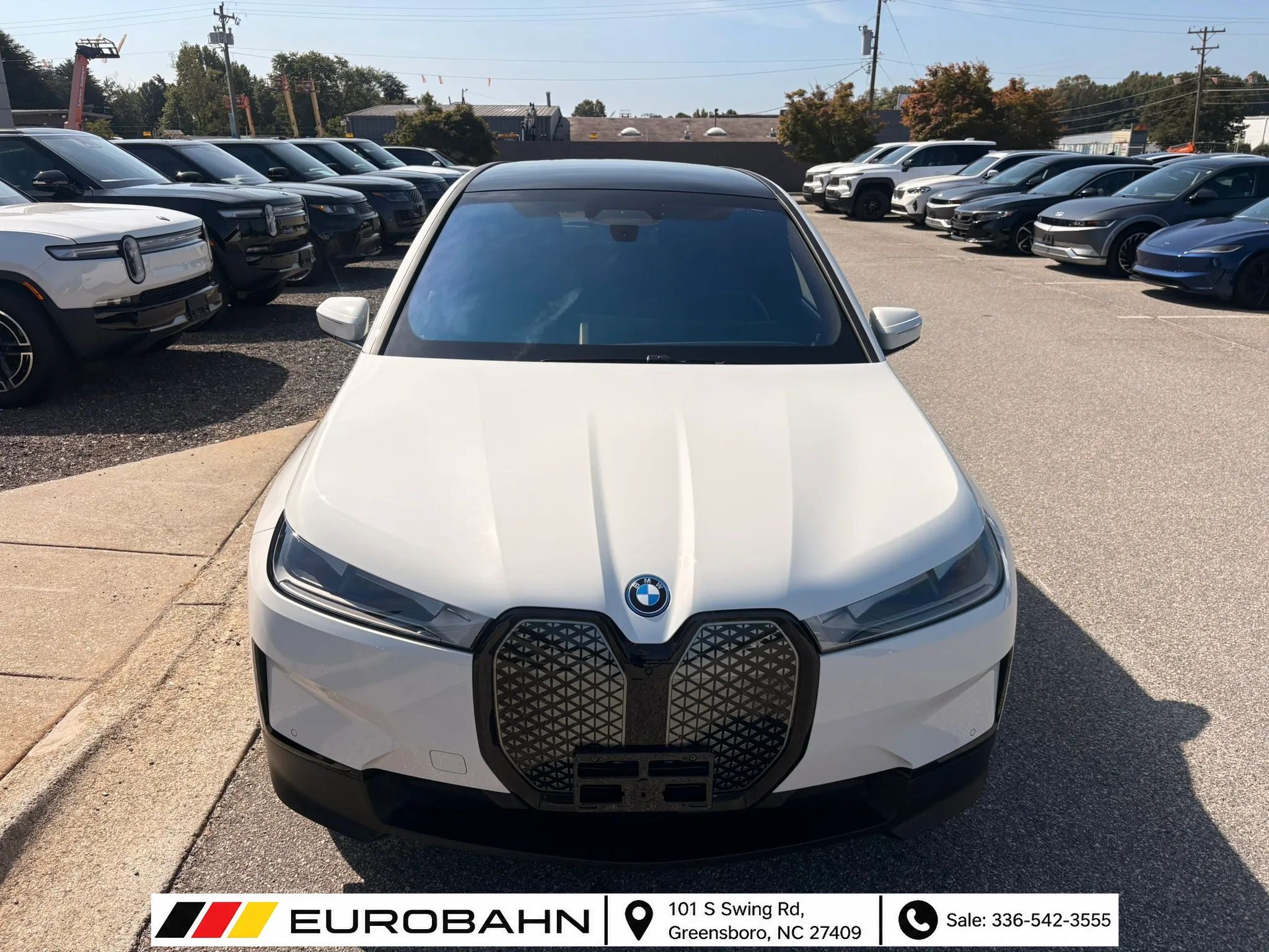 Used 2024 BMW iX xDrive50 AWD/4WD image 29