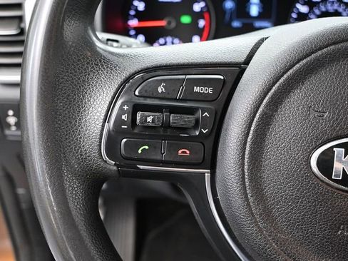 Used 2018 Kia Sportage LX image 25