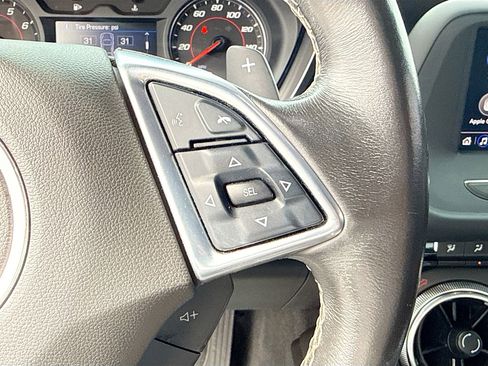 Used 2022 Chevrolet Camaro LT image 33