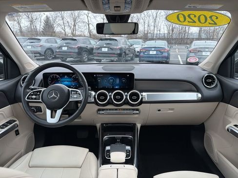 Used 2020 Mercedes-Benz GLB 250 4MATIC image 12