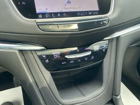 Used 2023 Cadillac XT5 Premium Luxury w/ Technology Package AWD/4WD image 15